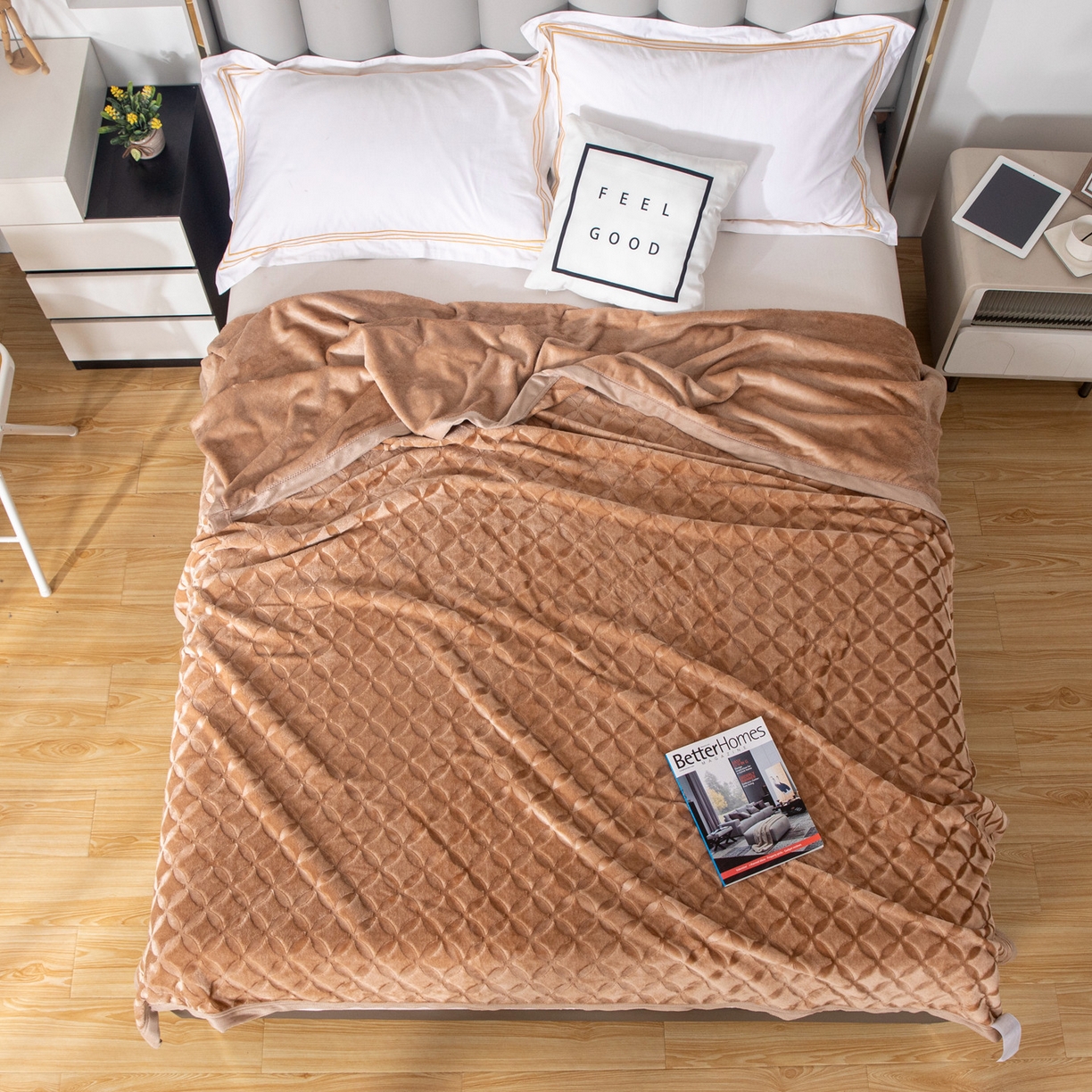 91家纺网 家纺一手货源 找家纺 梵克保罗 2025新款3D立体印花四季盖毯400克 铜钱驼