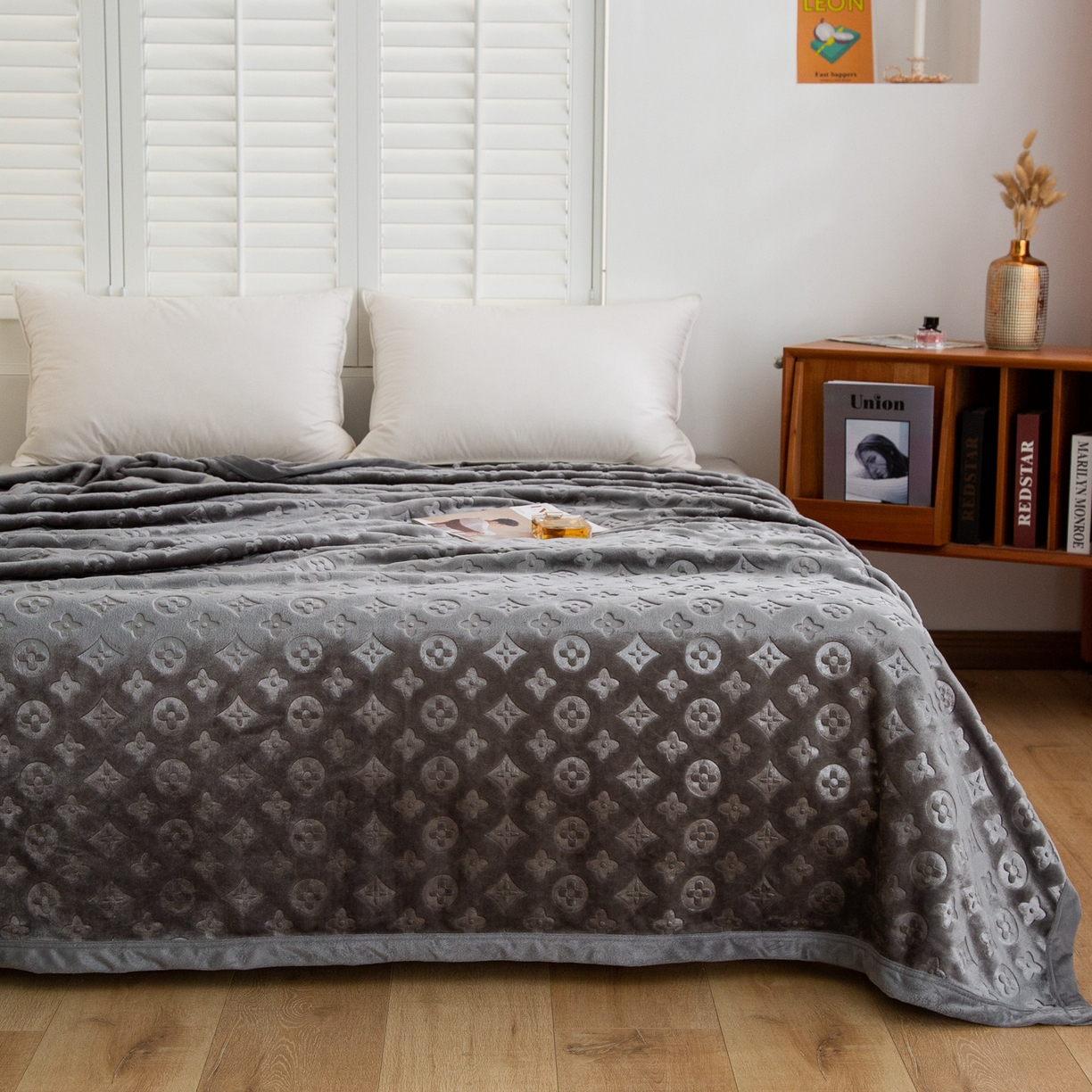 91家纺网 家纺一手货源 找家纺 梵克保罗 2025新款3D立体印花四季盖毯400克 3D灰