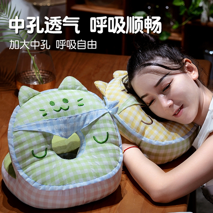 91家纺网 家纺一手货源 找家纺 （总）仟亿莱 2025新款泡泡纱方巾格子喵双面午睡枕 枕头枕芯