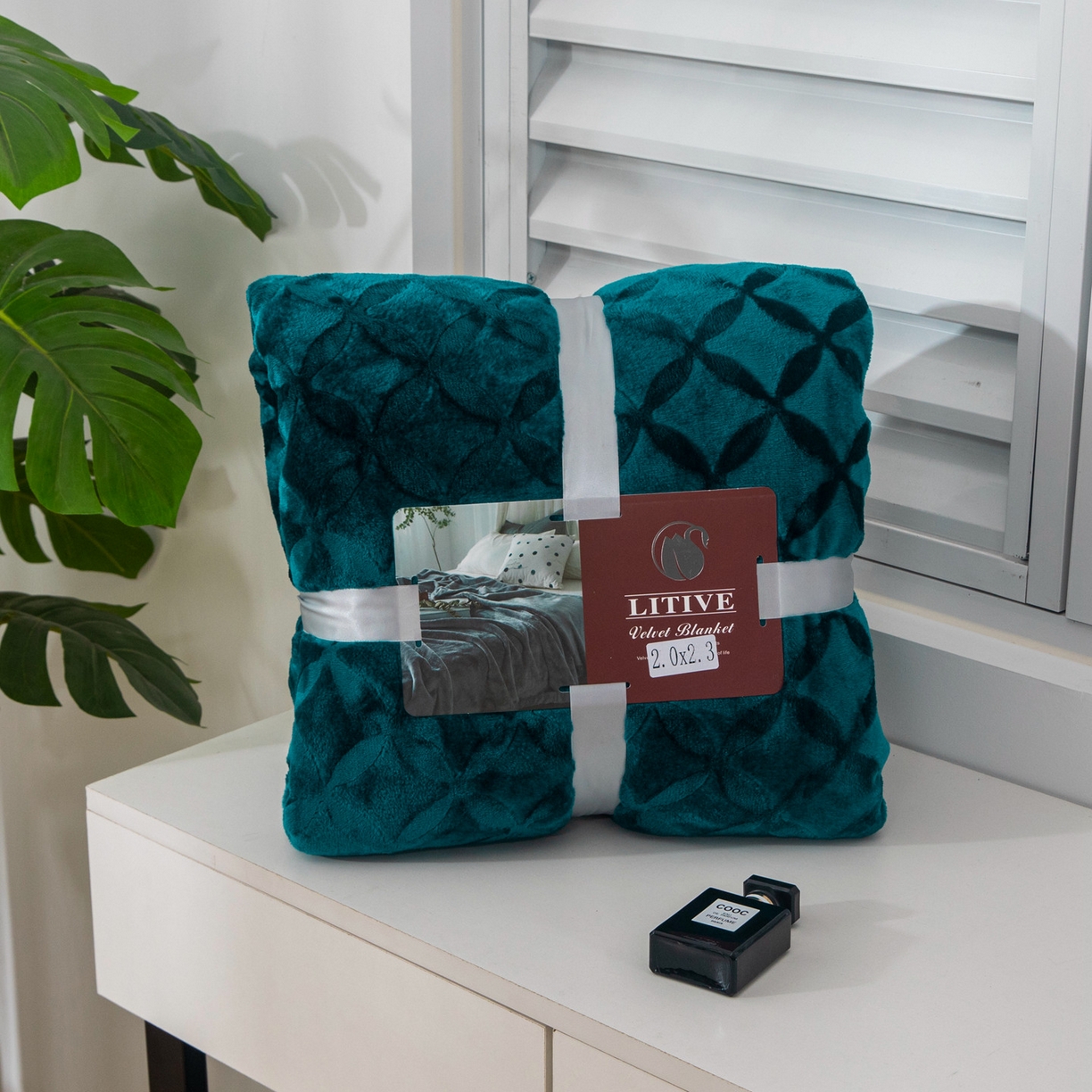 91家纺网 家纺一手货源 找家纺 梵克保罗 2025新款3D立体印花四季盖毯400克 铜钱孔雀绿