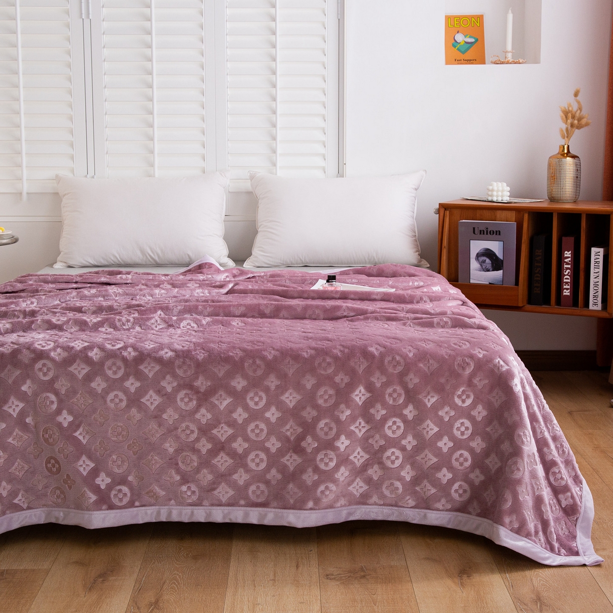 91家纺网 家纺一手货源 找家纺 （总）梵克保罗 2025新款3D立体印花四季盖毯400克