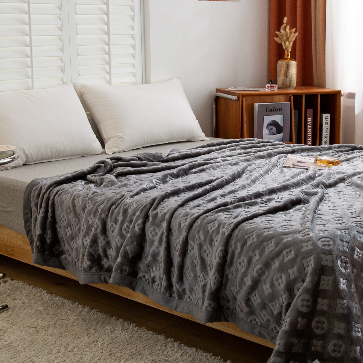 91家纺网 家纺一手货源 找家纺 梵克保罗 2025新款3D立体印花四季盖毯400克 3D灰