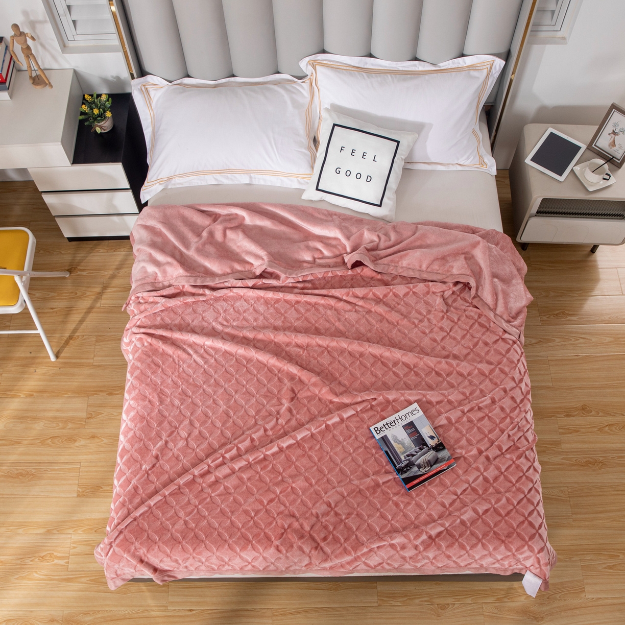 91家纺网 家纺一手货源 找家纺 梵克保罗 2025新款3D立体印花四季盖毯400克 铜钱粉