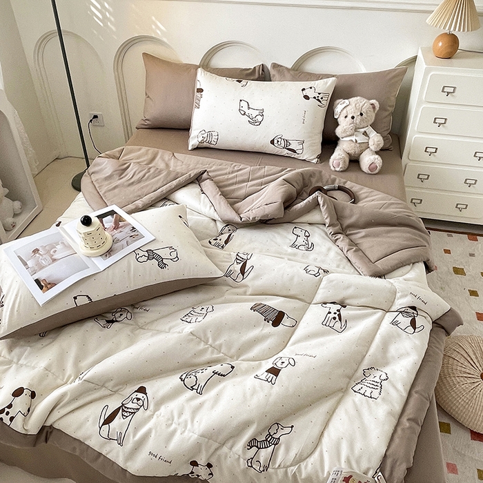 91家纺网 家纺一手货源 找家纺 梵克保罗 2025新款全棉夏被碎花卡通小清新简约纯棉夏凉被夏被四件套三件套 休闲狗