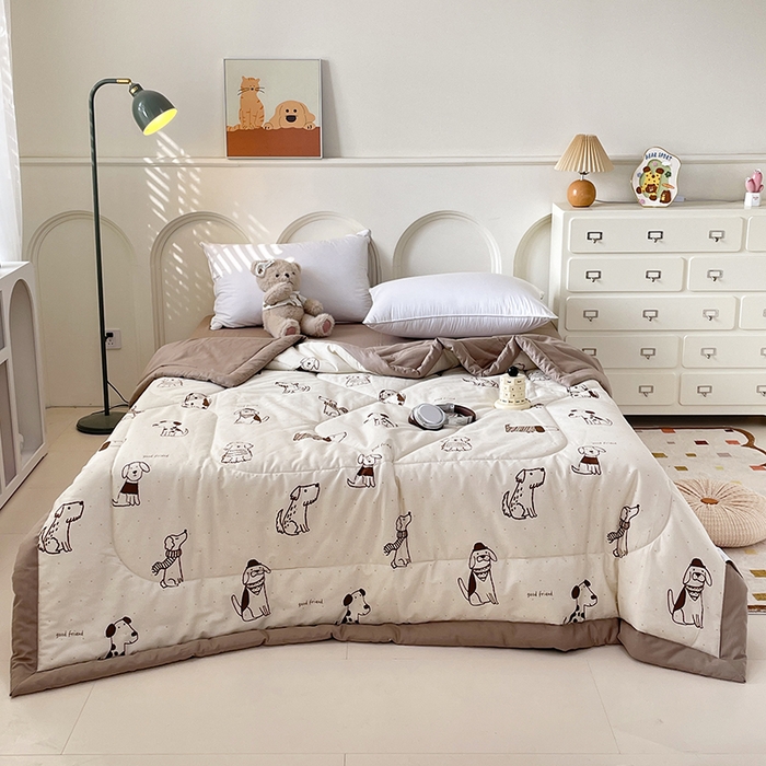 91家纺网 家纺一手货源 找家纺 梵克保罗 2025新款全棉夏被碎花卡通小清新简约纯棉夏凉被夏被四件套三件套 休闲狗