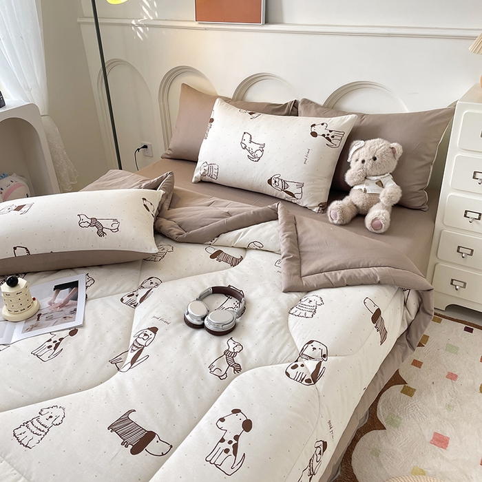 91家纺网 家纺一手货源 找家纺 梵克保罗 2025新款全棉夏被碎花卡通小清新简约纯棉夏凉被夏被四件套三件套 休闲狗