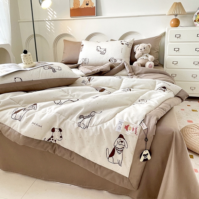 91家纺网 家纺一手货源 找家纺 梵克保罗 2025新款全棉夏被碎花卡通小清新简约纯棉夏凉被夏被四件套三件套 休闲狗