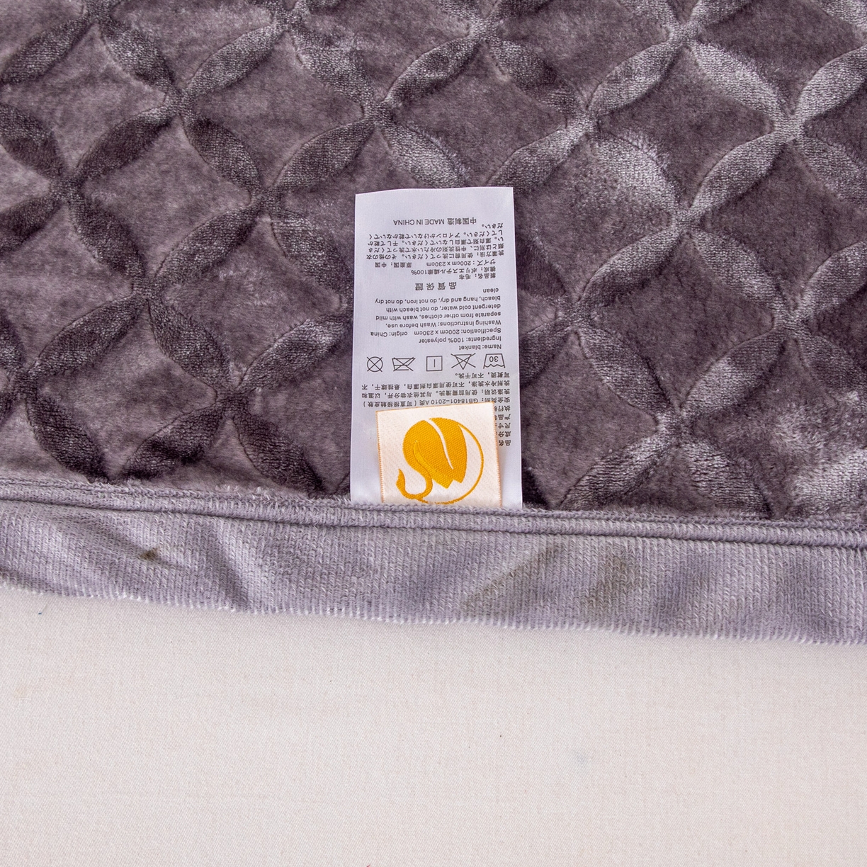 91家纺网 家纺一手货源 找家纺 梵克保罗 2025新款3D立体印花四季盖毯400克 铜钱灰