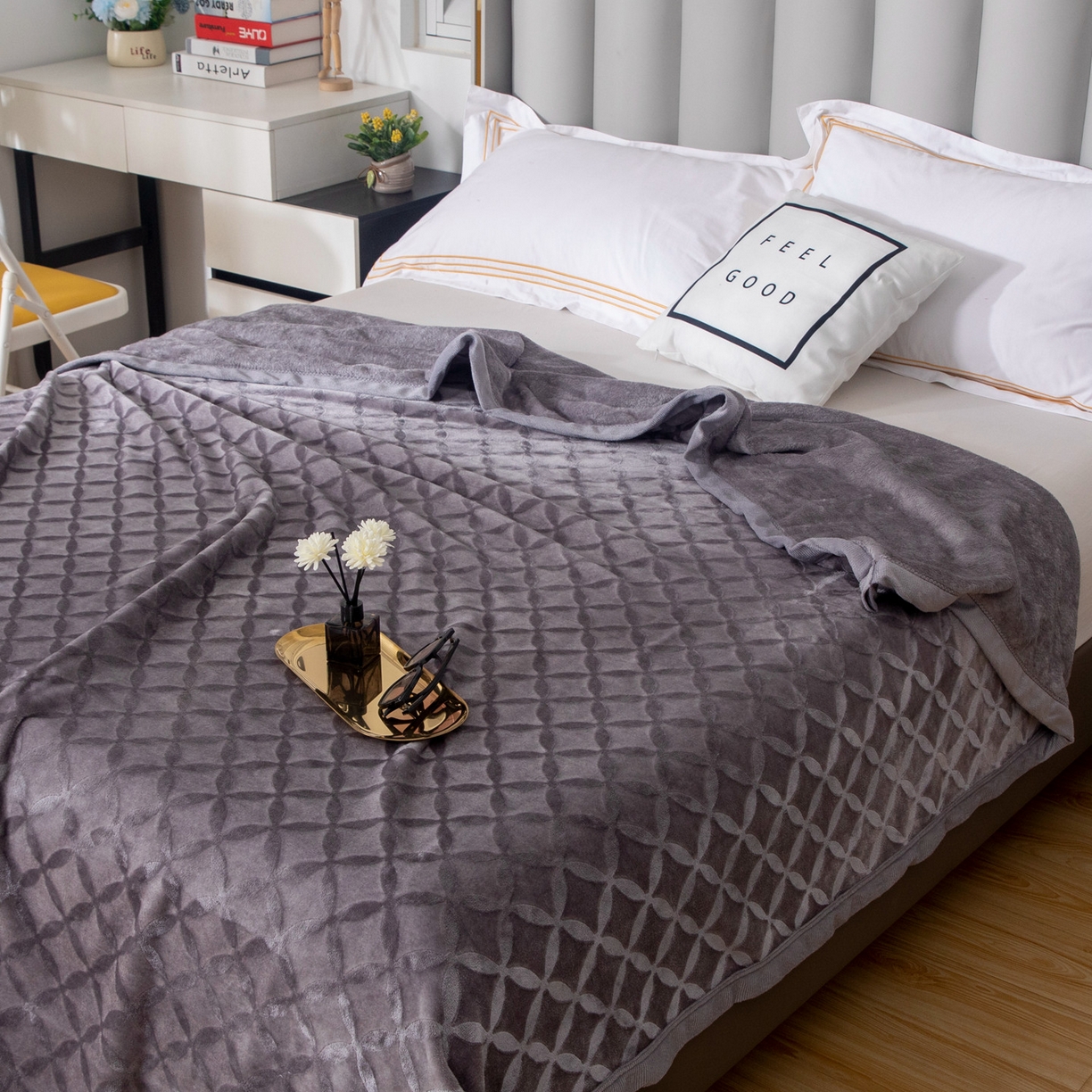 91家纺网 家纺一手货源 找家纺 梵克保罗 2025新款3D立体印花四季盖毯400克 铜钱灰