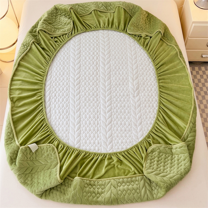 91家纺网 家纺一手货源 找家纺 梦舒羽 2025新款牛奶绒夹棉床笠床单床盖床罩床护垫床垫保护罩三件套-轻奢 轻奢款-果绿