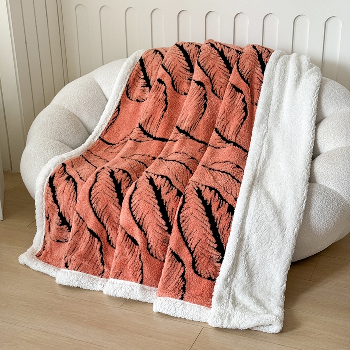 91家纺网 家纺一手货源 找家纺 梵克保罗 2025新款双层阳离子叶子提花塔芙绒羊羔绒跨境双层毛毯盖毯毯子 叶子橘色