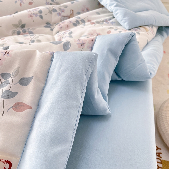 91家纺网 家纺一手货源 找家纺 梵克保罗 2025新款全棉夏被碎花卡通小清新简约纯棉夏凉被夏被四件套三件套 叶情并茂