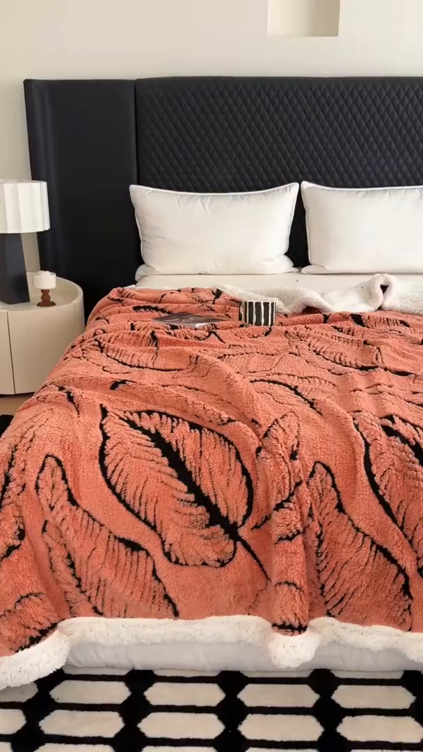 91家纺网 家纺一手货源 找家纺 梵克保罗 2025新款双层阳离子叶子提花塔芙绒羊羔绒跨境双层毛毯盖毯毯子 叶子橘色