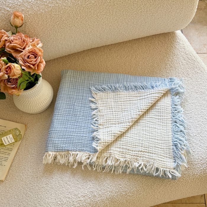 91家纺网 家纺一手货源 找家纺 梵克保罗 2025新款双层纱流苏全棉纯棉毯纯棉流苏款盖毯毯子夏被夏凉被空调被 浅蓝色