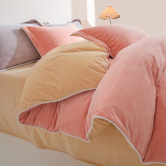 91家纺网 家纺一手货源 找家纺 ONE TWO ONE 121 新品【婴儿绒四件套】2025毛毯被子四件套单件床单被套床笠珊瑚绒牛奶绒冬被法兰绒兔毛绒 橘粉-乳酪