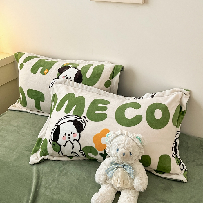 91家纺网 家纺一手货源 找家纺 瑞莱 （上新）2025新款印花牛奶绒四件套-卡通系列 绒皮皮狗