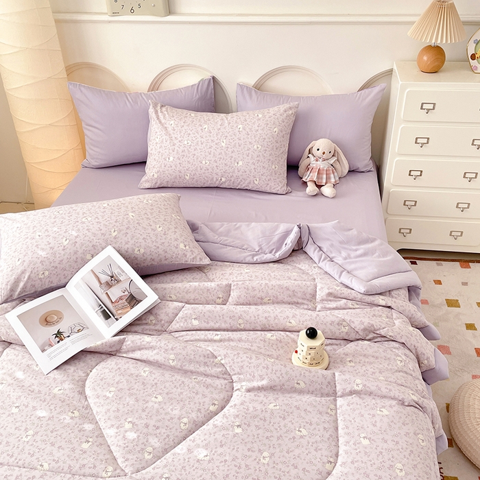 91家纺网 家纺一手货源 找家纺 梵克保罗 2025新款全棉夏被碎花卡通小清新简约纯棉夏凉被夏被四件套三件套 紫色小兔