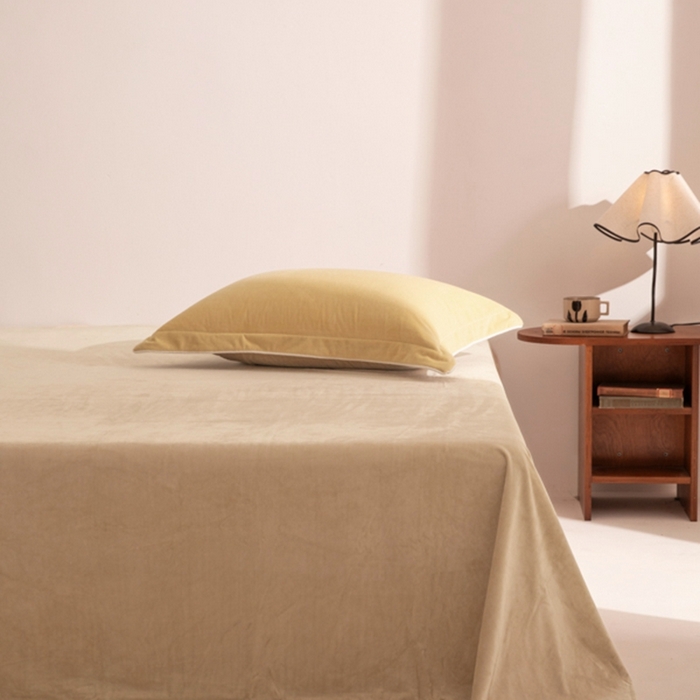 91家纺网 家纺一手货源 找家纺 ONE TWO ONE 121 新品【婴儿绒四件套】2025毛毯被子四件套单件床单被套床笠珊瑚绒牛奶绒冬被法兰绒兔毛绒 乳酪-米咖