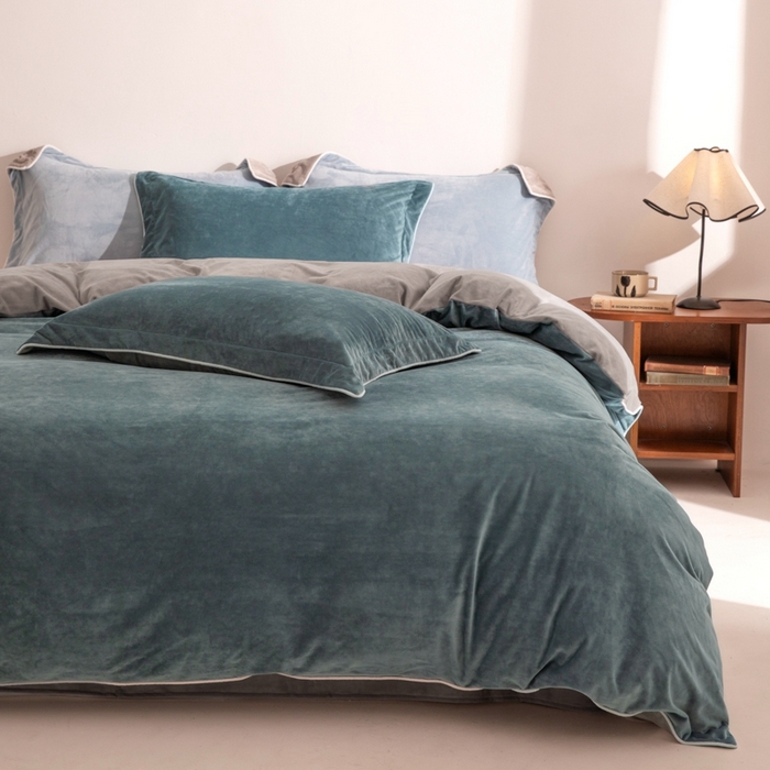 91家纺网 家纺一手货源 找家纺 ONE TWO ONE 121 新品【婴儿绒四件套】2025毛毯被子四件套单件床单被套床笠珊瑚绒牛奶绒冬被法兰绒兔毛绒 神秘灰-浅灰