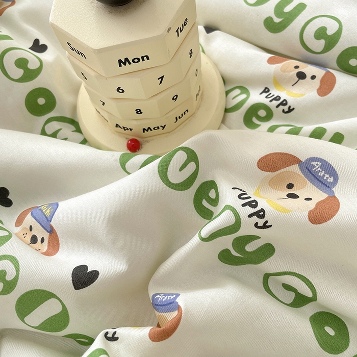 91家纺网 家纺一手货源 找家纺 梵克保罗 2025新款全棉夏被碎花卡通小清新简约纯棉夏凉被夏被四件套三件套 字母狗