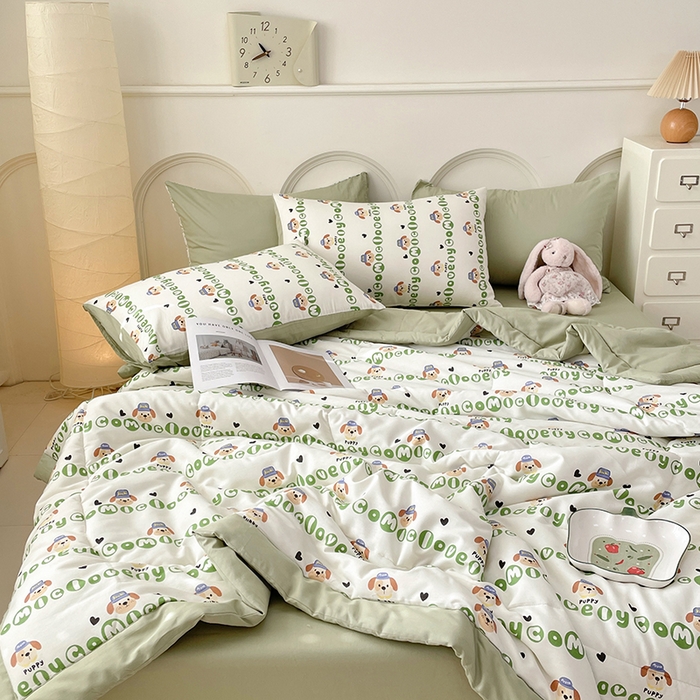 91家纺网 家纺一手货源 找家纺 梵克保罗 2025新款全棉夏被碎花卡通小清新简约纯棉夏凉被夏被四件套三件套 字母狗