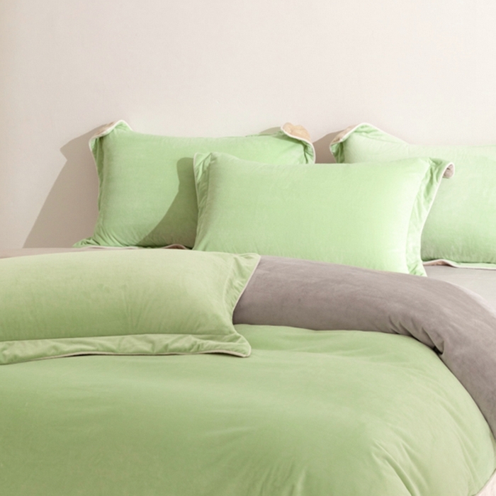 91家纺网 家纺一手货源 找家纺 ONE TWO ONE 121 新品【婴儿绒四件套】2025毛毯被子四件套单件床单被套床笠珊瑚绒牛奶绒冬被法兰绒兔毛绒 芽绿-浅灰