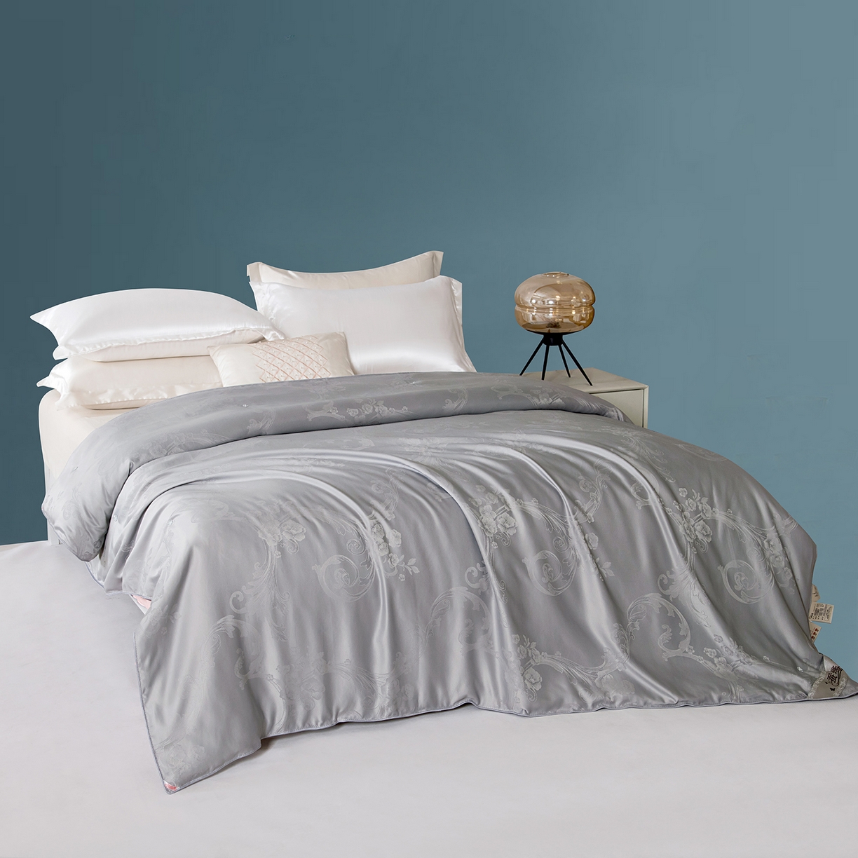 91家纺网 家纺一手货源 找家纺 鑫田家纺 2025新款蚕丝被100%纯柞蚕丝被夏凉被春秋被冬被子母被桑蚕丝被 灰