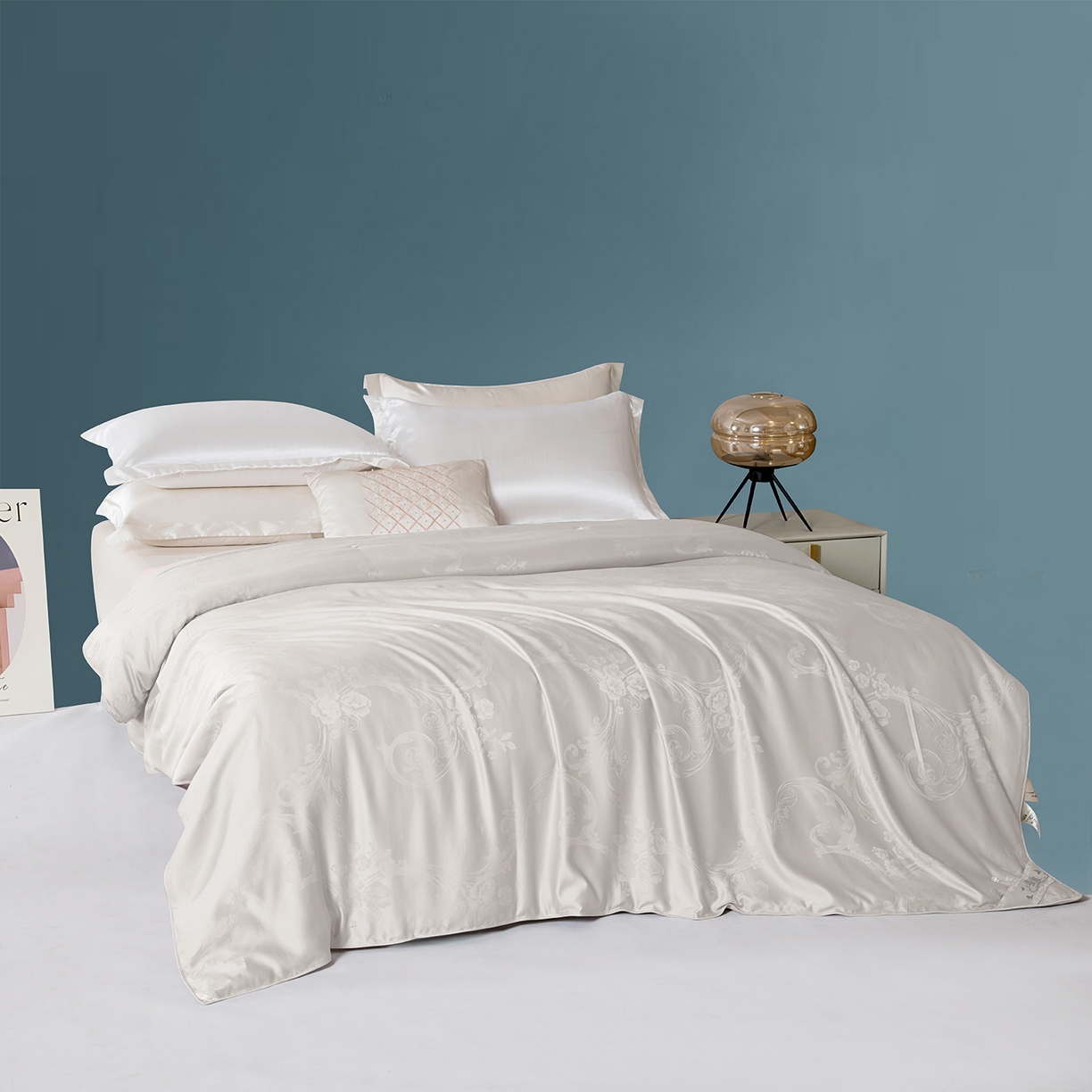 91家纺网 家纺一手货源 找家纺 鑫田家纺 2025新款蚕丝被100%纯柞蚕丝被夏凉被春秋被冬被子母被桑蚕丝被 白