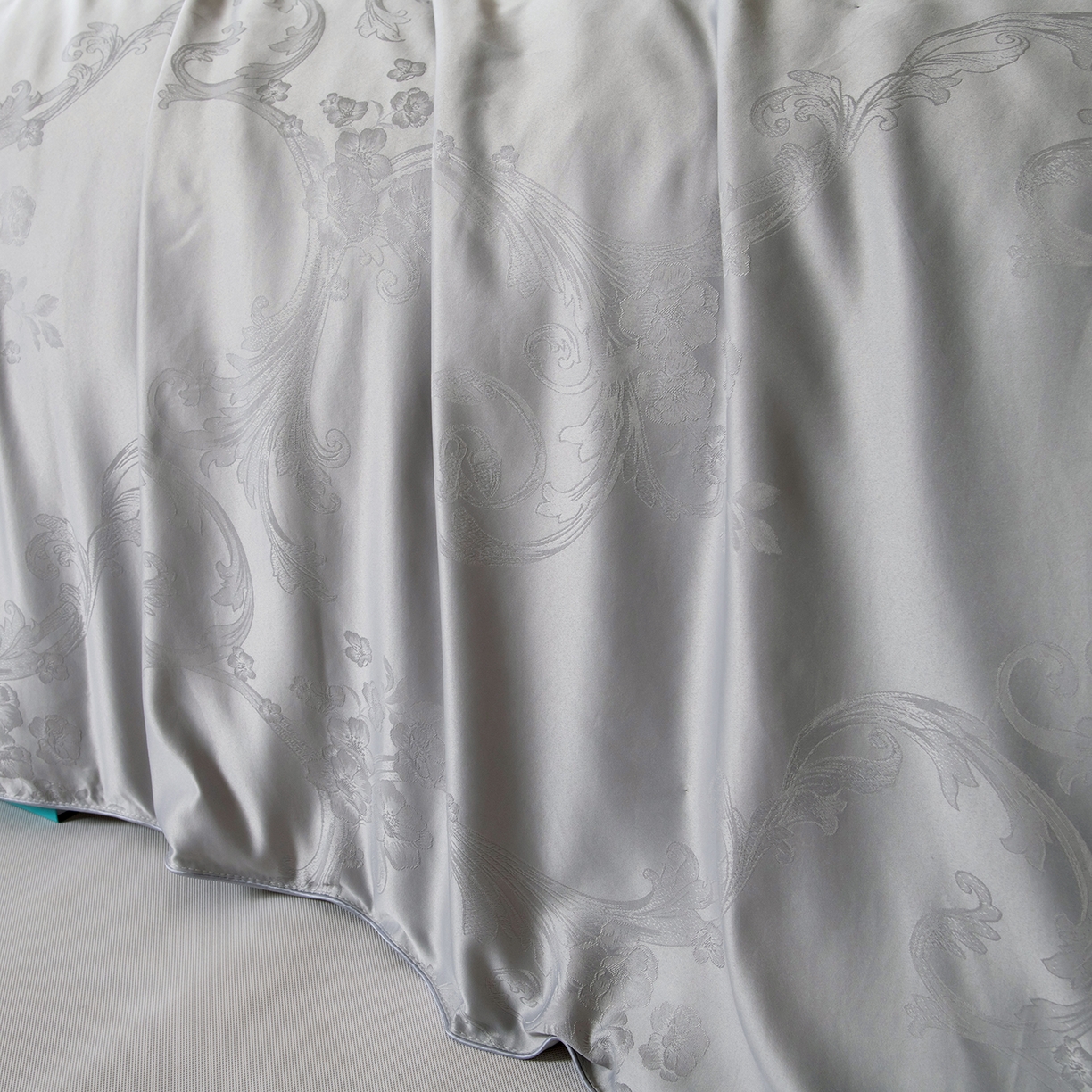 91家纺网 家纺一手货源 找家纺 鑫田家纺 2025新款蚕丝被100%纯柞蚕丝被夏凉被春秋被冬被子母被桑蚕丝被 灰