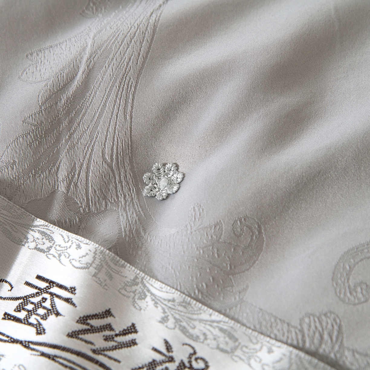 91家纺网 家纺一手货源 找家纺 鑫田家纺 2025新款蚕丝被100%纯柞蚕丝被夏凉被春秋被冬被子母被桑蚕丝被 灰