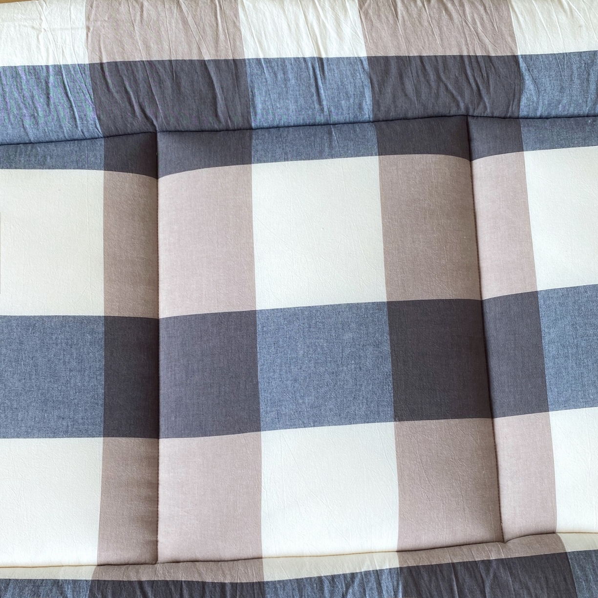 91家纺网 家纺一手货源 找家纺 梵克保罗 2025秋冬新款无印风学生宿舍床褥褥子 蓝白大格