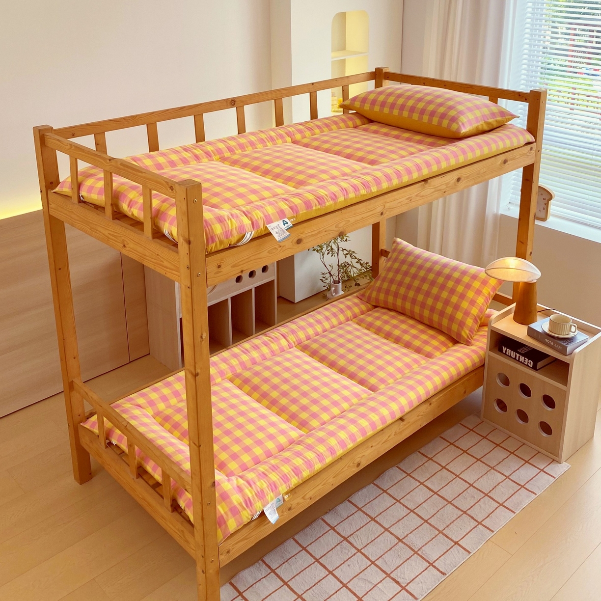 91家纺网 家纺一手货源 找家纺 （总）梵克保罗 2025秋冬新款无印风学生宿舍床褥褥子