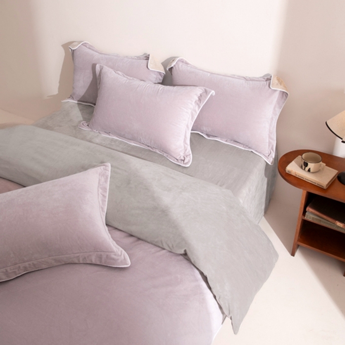 91家纺网 家纺一手货源 找家纺 ONE TWO ONE 121 新品【婴儿绒四件套】2025毛毯被子四件套单件床单被套床笠珊瑚绒牛奶绒冬被法兰绒兔毛绒 芋泥-浅灰