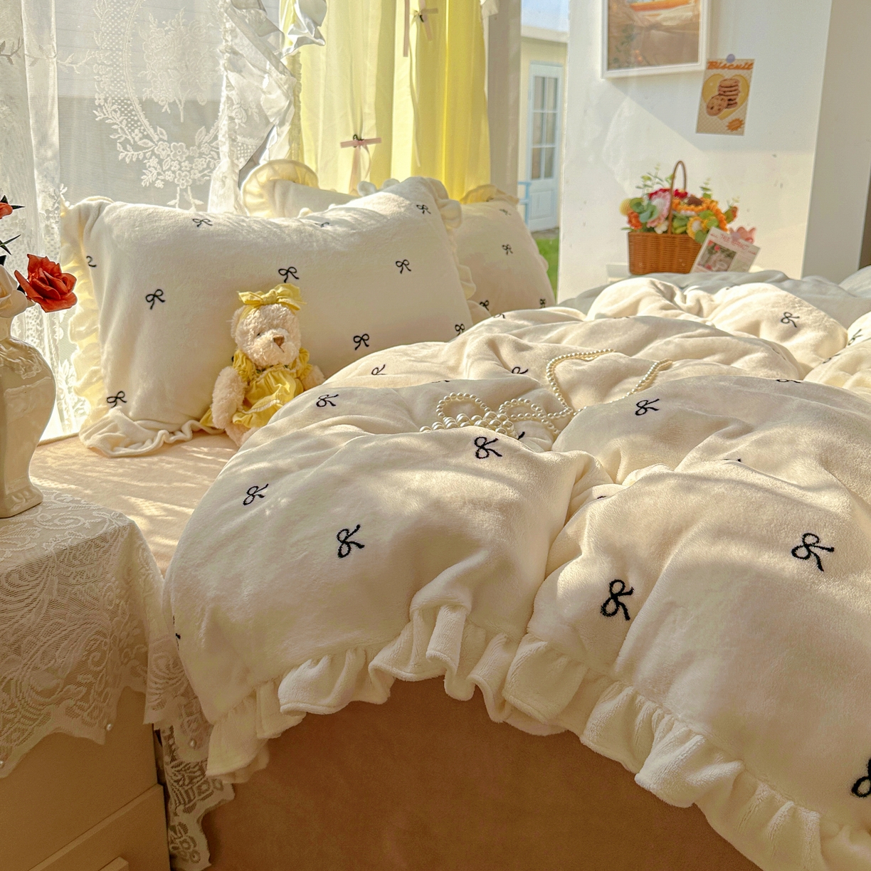 91家纺网 家纺一手货源 找家纺 （总）老K (原美阁） 2025新款A类200克花边款韩版牛奶绒四件套-蝴蝶结