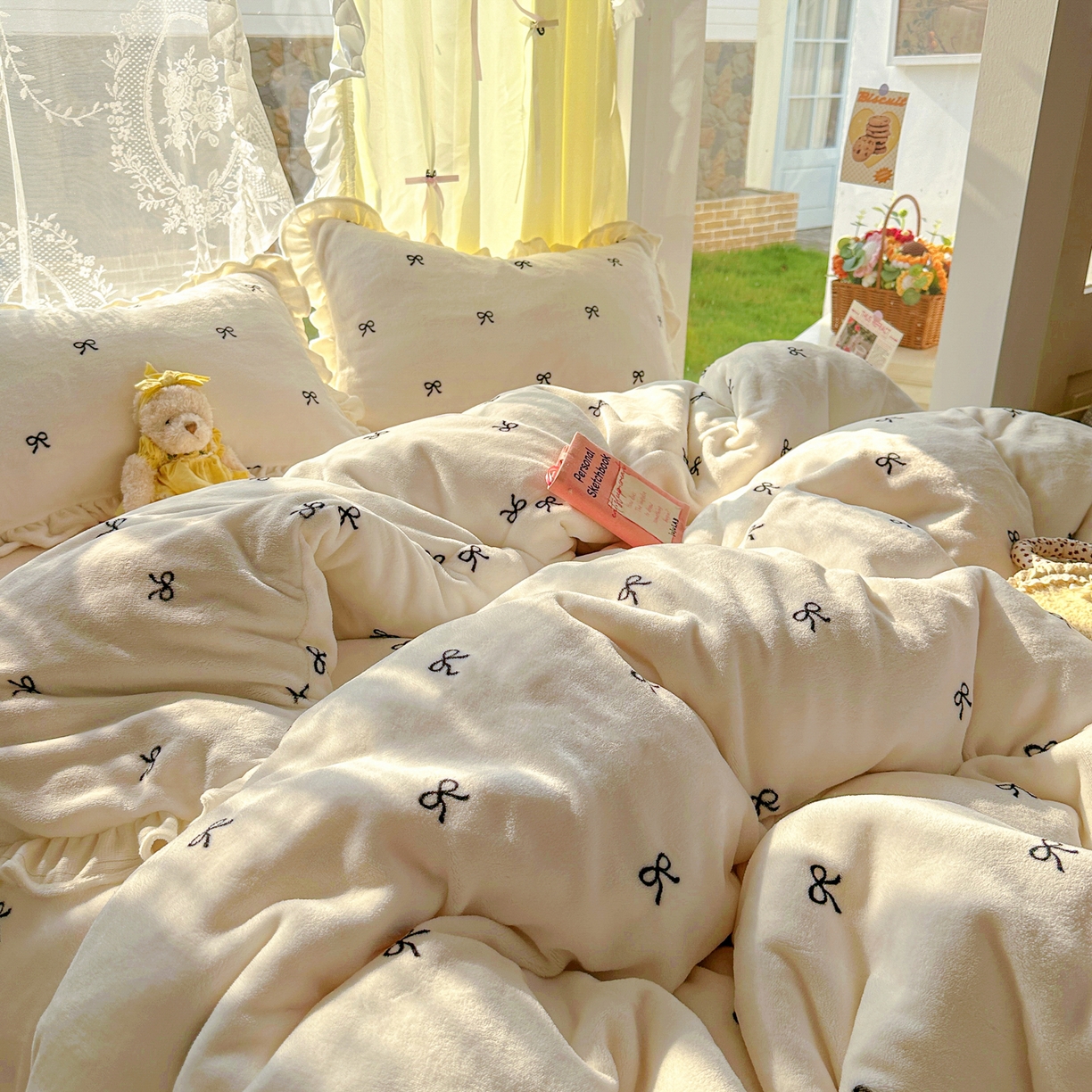 91家纺网 家纺一手货源 找家纺 （总）老K (原美阁） 2025新款A类200克花边款韩版牛奶绒四件套-蝴蝶结