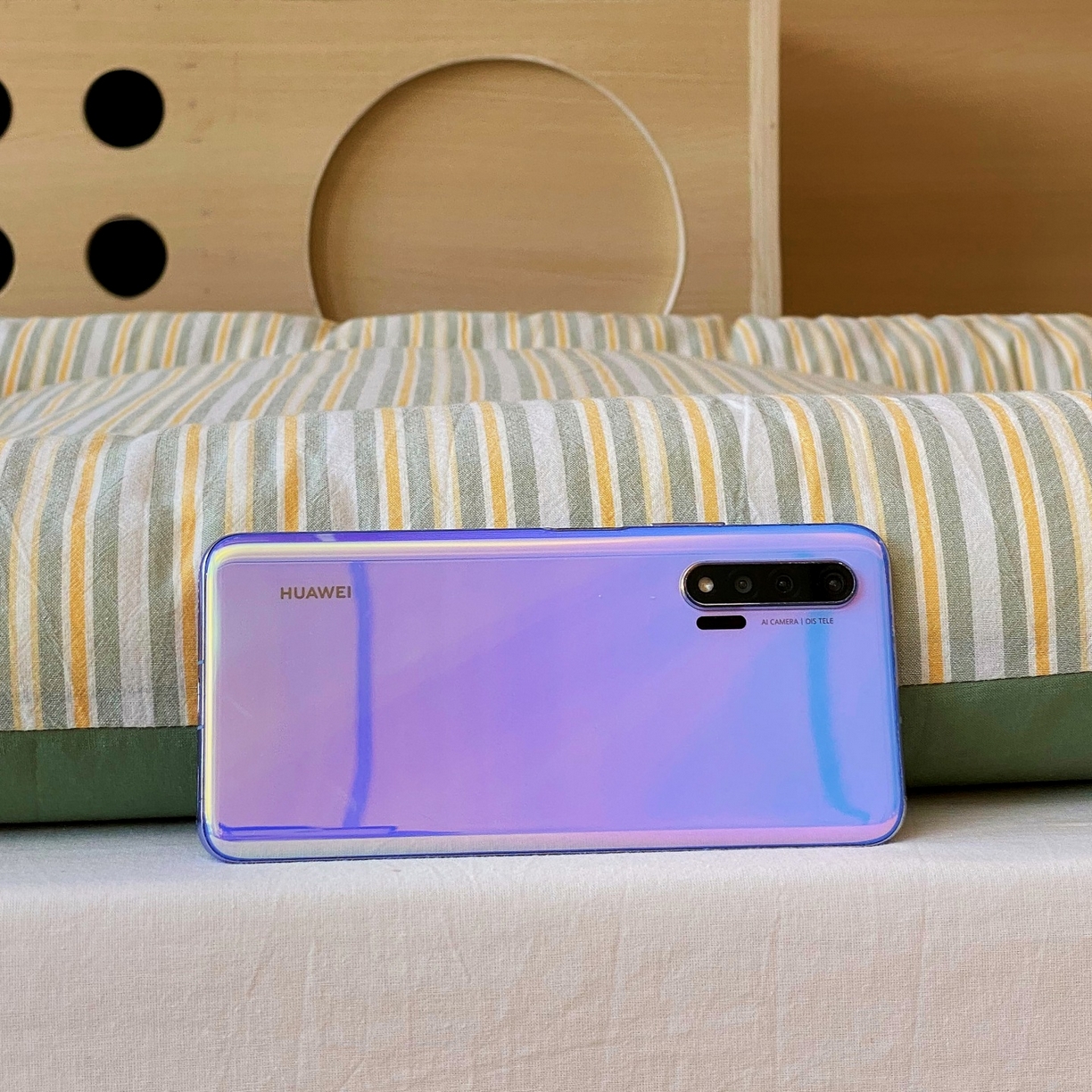 91家纺网 家纺一手货源 找家纺 梵克保罗 2025秋冬新款无印风学生宿舍床褥褥子 绿小条