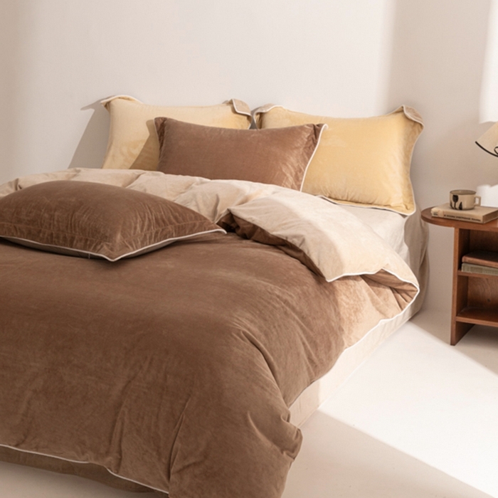 91家纺网 家纺一手货源 找家纺 ONE TWO ONE 121 新品【婴儿绒四件套】2025毛毯被子四件套单件床单被套床笠珊瑚绒牛奶绒冬被法兰绒兔毛绒 棕咖-米咖