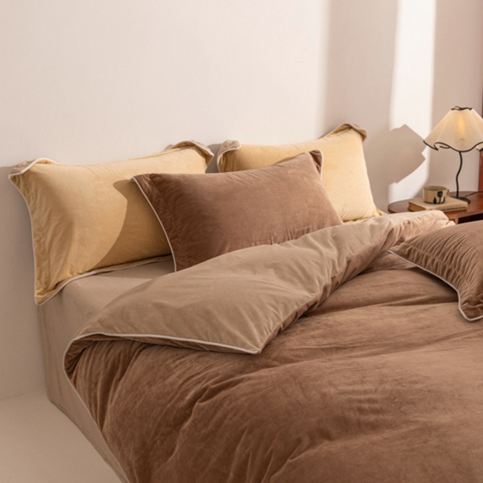 91家纺网 家纺一手货源 找家纺 ONE TWO ONE 121 新品【婴儿绒四件套】2025毛毯被子四件套单件床单被套床笠珊瑚绒牛奶绒冬被法兰绒兔毛绒 棕咖-米咖