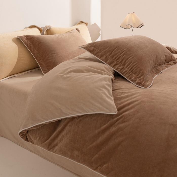 91家纺网 家纺一手货源 找家纺 ONE TWO ONE 121 新品【婴儿绒四件套】2025毛毯被子四件套单件床单被套床笠珊瑚绒牛奶绒冬被法兰绒兔毛绒 棕咖-米咖