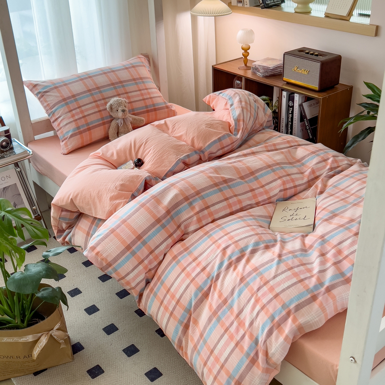 91家纺网 家纺一手货源 找家纺 梵克保罗 2025春夏新款水洗棉学生宿舍床单款床笠款三件套六件套大礼包学生季 英伦粉