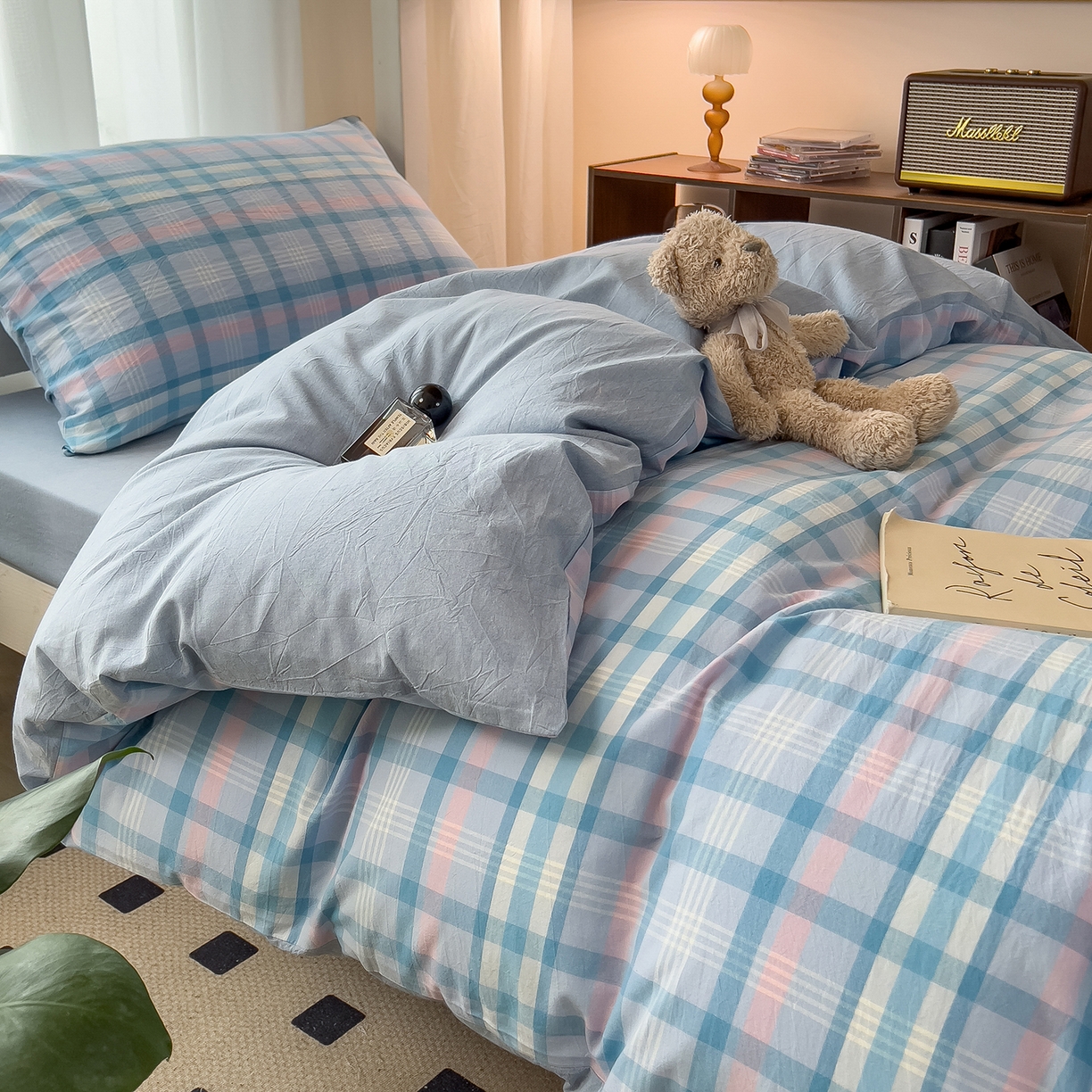 91家纺网 家纺一手货源 找家纺 梵克保罗 2025春夏新款水洗棉学生宿舍床单款床笠款三件套六件套大礼包学生季 英伦蓝