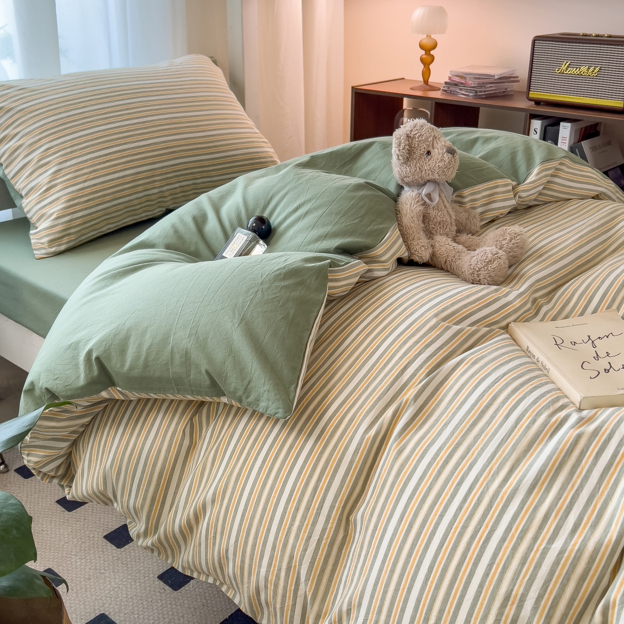 91家纺网 家纺一手货源 找家纺 梵克保罗 2025春夏新款水洗棉学生宿舍床单款床笠款三件套六件套大礼包学生季 小绿条