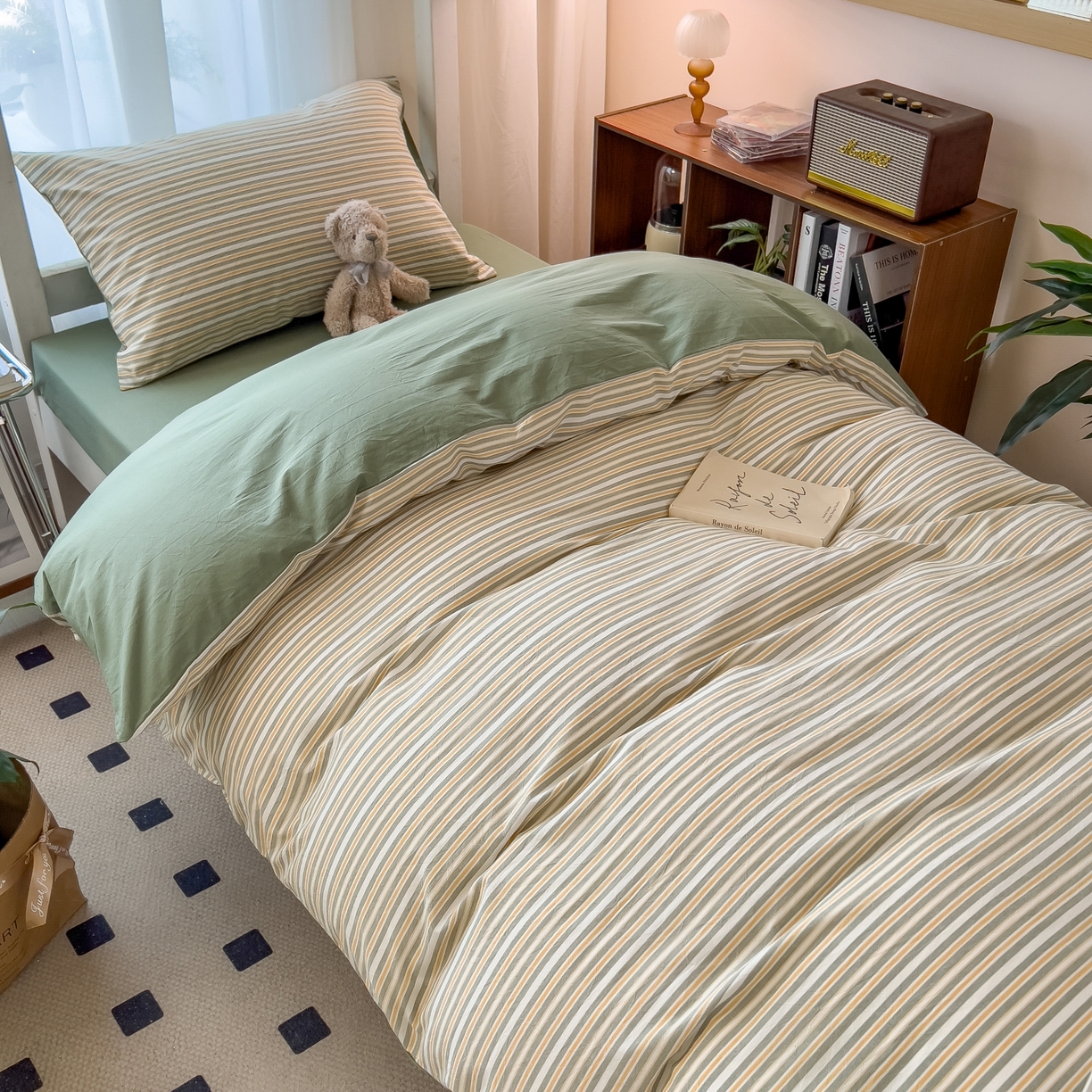 91家纺网 家纺一手货源 找家纺 梵克保罗 2025春夏新款水洗棉学生宿舍床单款床笠款三件套六件套大礼包学生季 小绿条