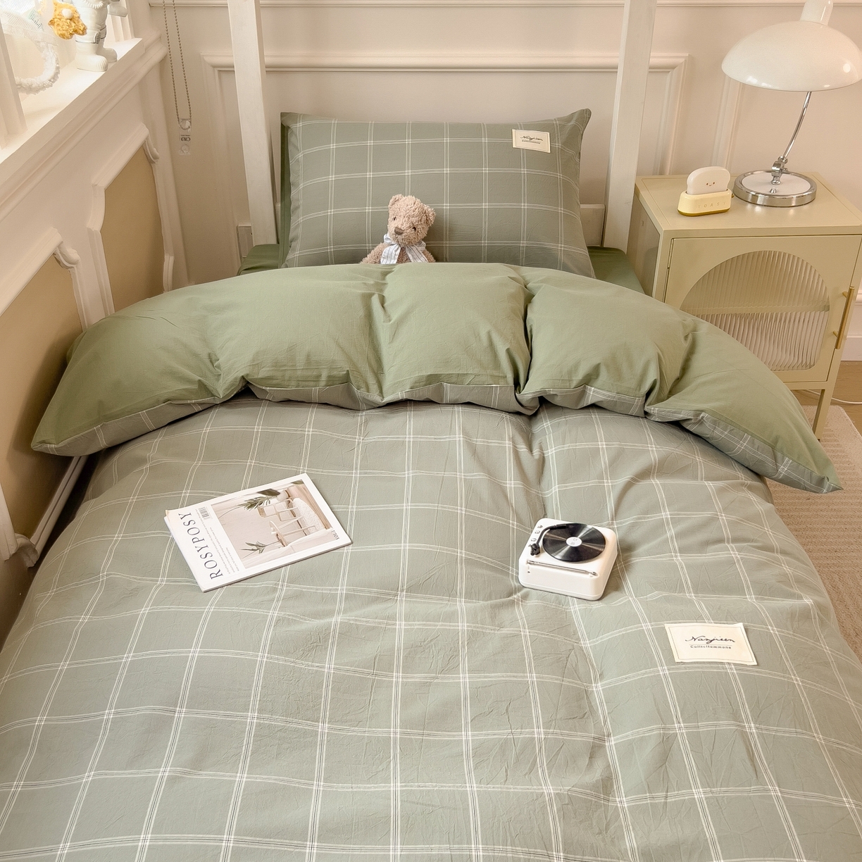 91家纺网 家纺一手货源 找家纺 梵克保罗 2025春夏新款水洗棉学生宿舍床单款床笠款三件套六件套大礼包学生季 格韵绿