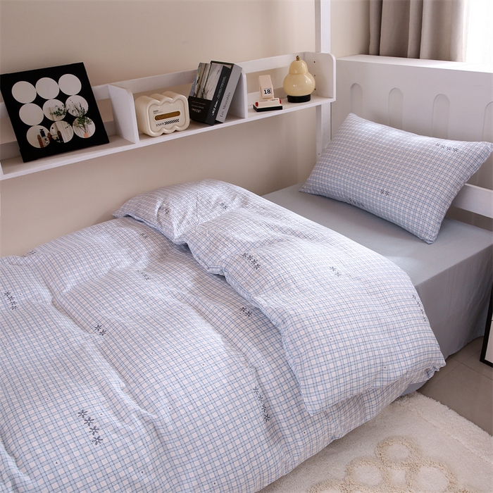 91家纺网 家纺一手货源 找家纺 梵克保罗 2025春夏新款双层纱学生宿舍床单款三件套六件套大礼包学生季 简约格子