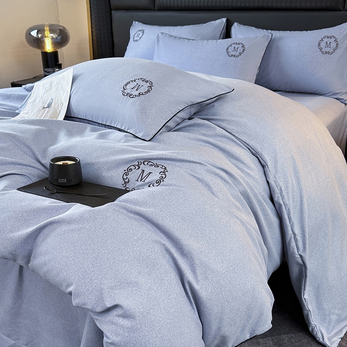 91家纺网 家纺一手货源 找家纺 梵克保罗 2025秋冬新款加厚肌理纹碳素磨毛刺绣嵌绳轻奢四件套-慕韵 慕韵-蓝