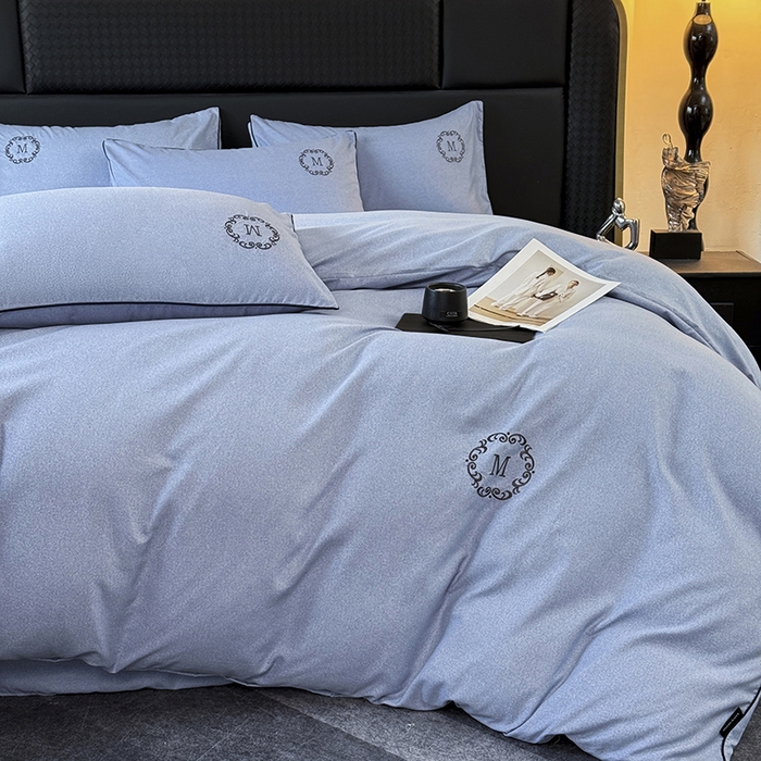 91家纺网 家纺一手货源 找家纺 梵克保罗 2025秋冬新款加厚肌理纹碳素磨毛刺绣嵌绳轻奢四件套-慕韵 慕韵-蓝