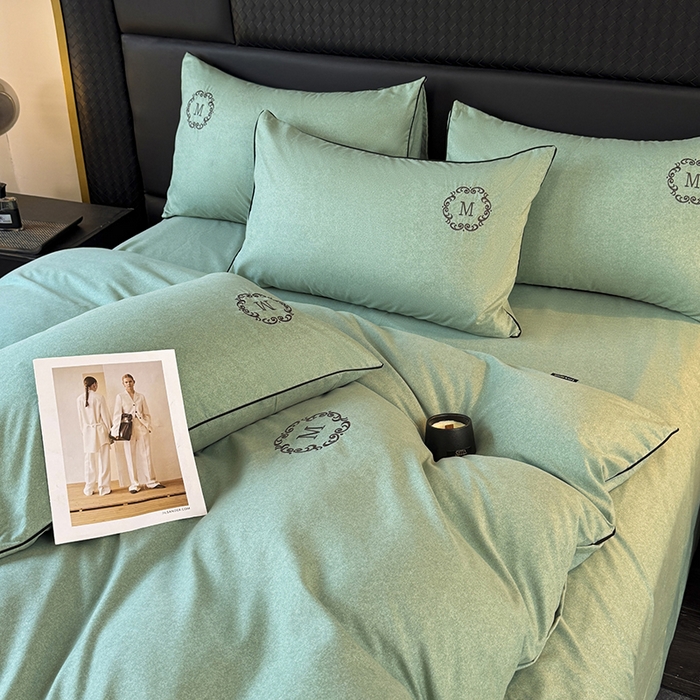 91家纺网 家纺一手货源 找家纺 梵克保罗 2025秋冬新款加厚肌理纹碳素磨毛刺绣嵌绳轻奢四件套-慕韵 慕韵-绿