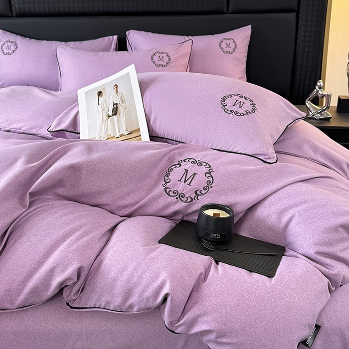 91家纺网 家纺一手货源 找家纺 梵克保罗 2025秋冬新款加厚肌理纹碳素磨毛刺绣嵌绳轻奢四件套-慕韵 慕韵-紫