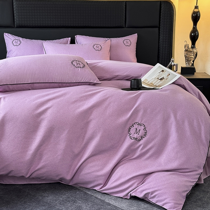 91家纺网 家纺一手货源 找家纺 梵克保罗 2025秋冬新款加厚肌理纹碳素磨毛刺绣嵌绳轻奢四件套-慕韵 慕韵-紫